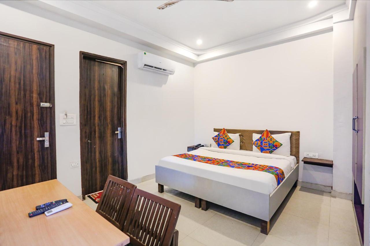 Fabhotel Novel Suites - Nr Yashobhoomi Convention Centre Nova Deli Exterior foto